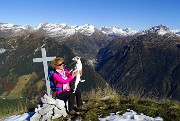 64 Alla croce di vetta del Pizzo Badile (2044 m)